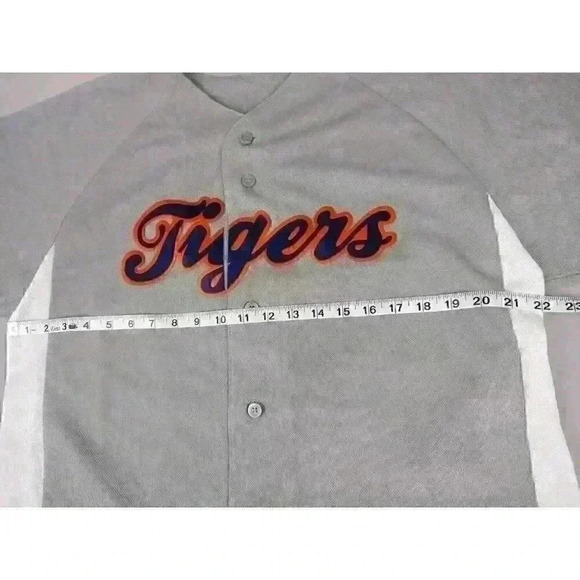 Detroit Tigers Prince Fielder MLB Genuine Merchandise Jersey Gray Button medium - Picture 2 of 13